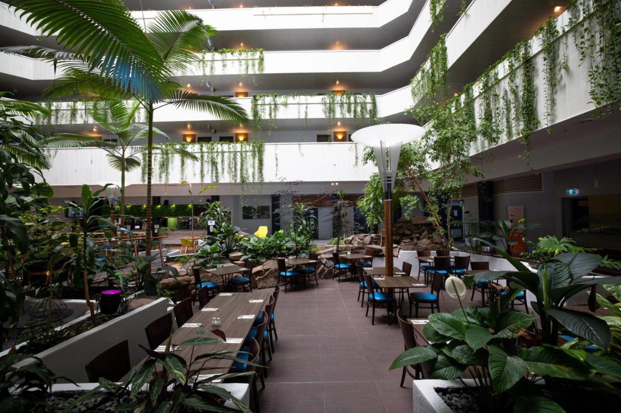 Novotel Darwin Cbd Exterior photo