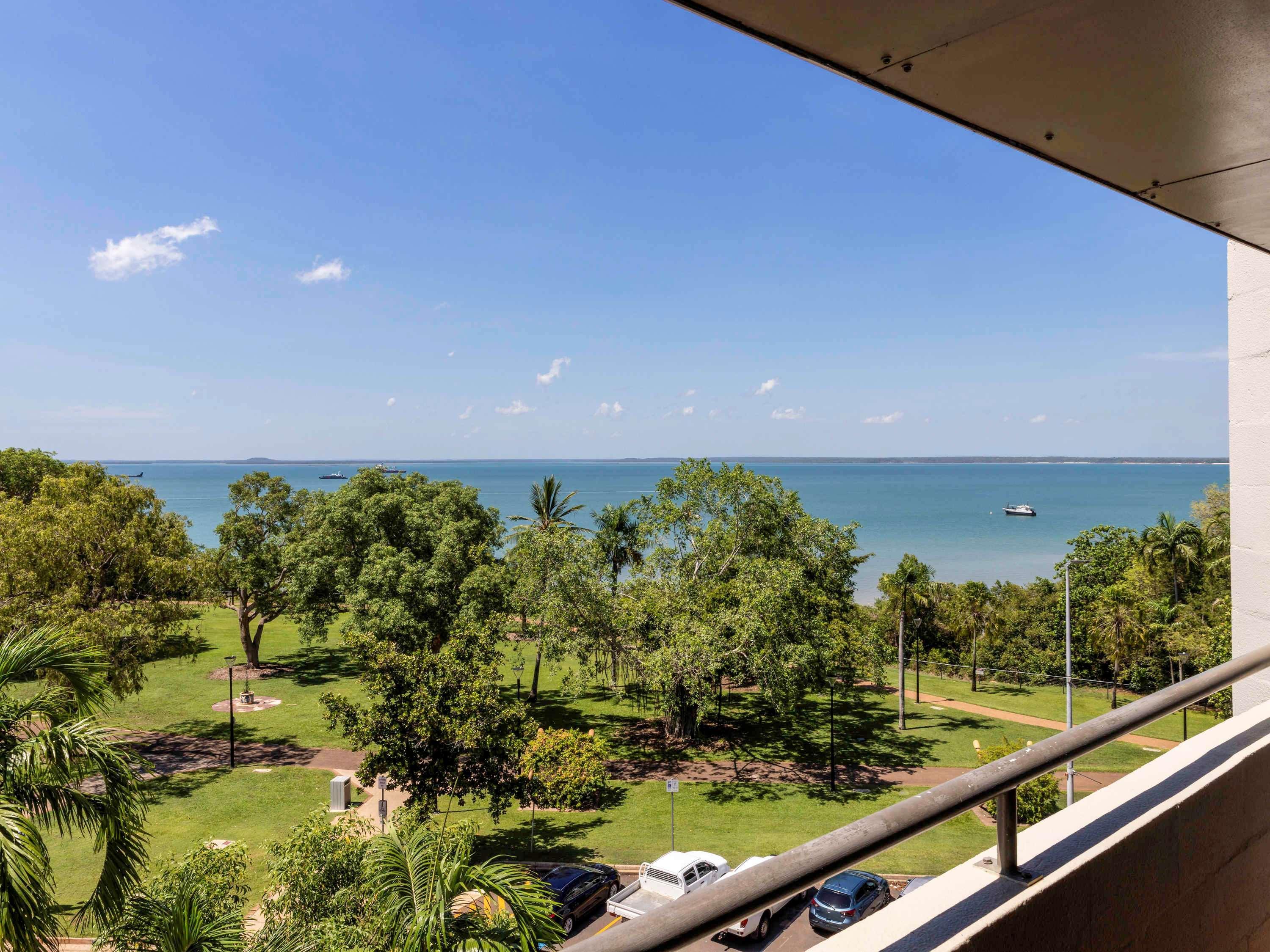 Novotel Darwin Cbd Exterior photo