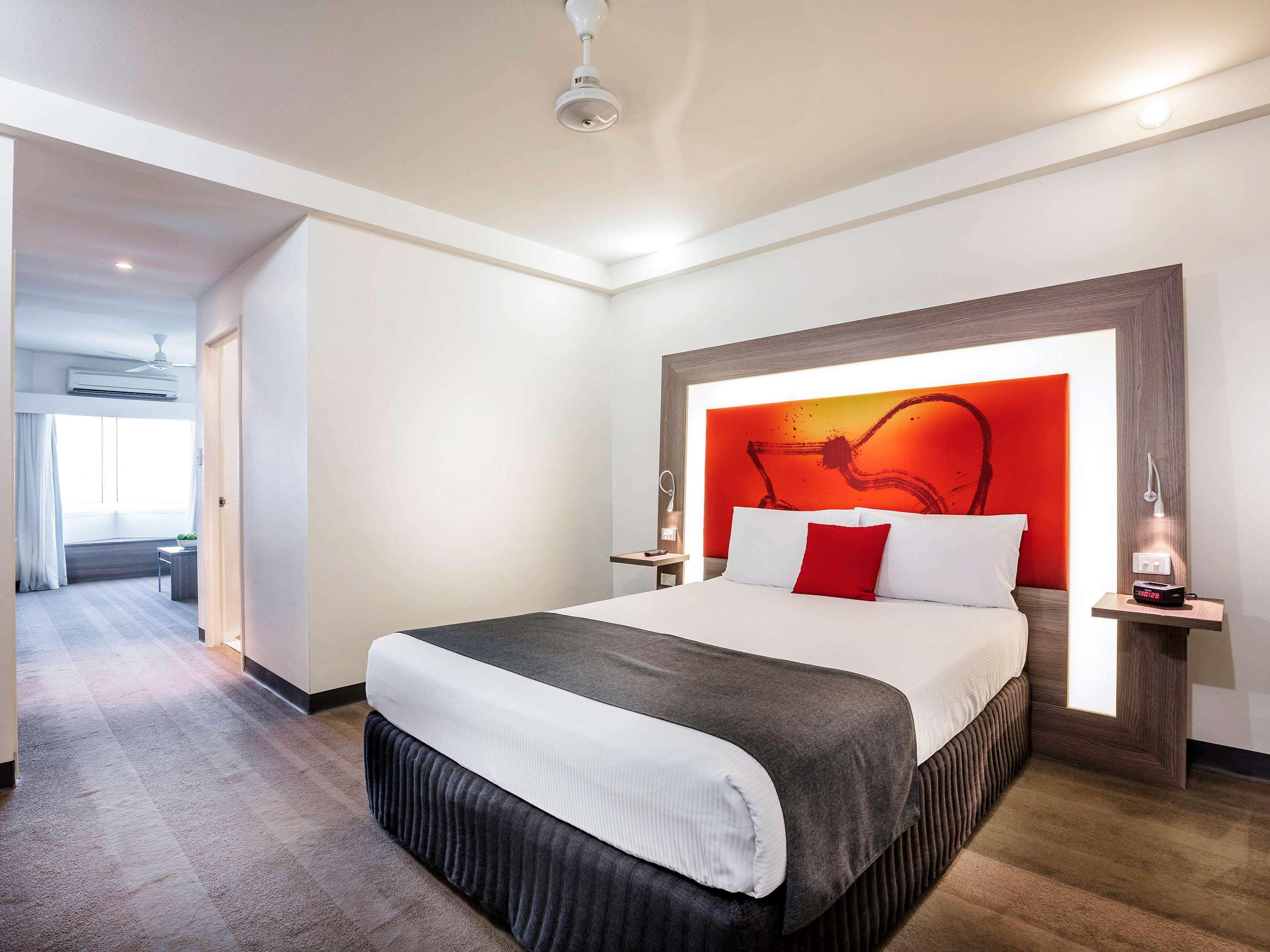 Novotel Darwin Cbd Exterior photo