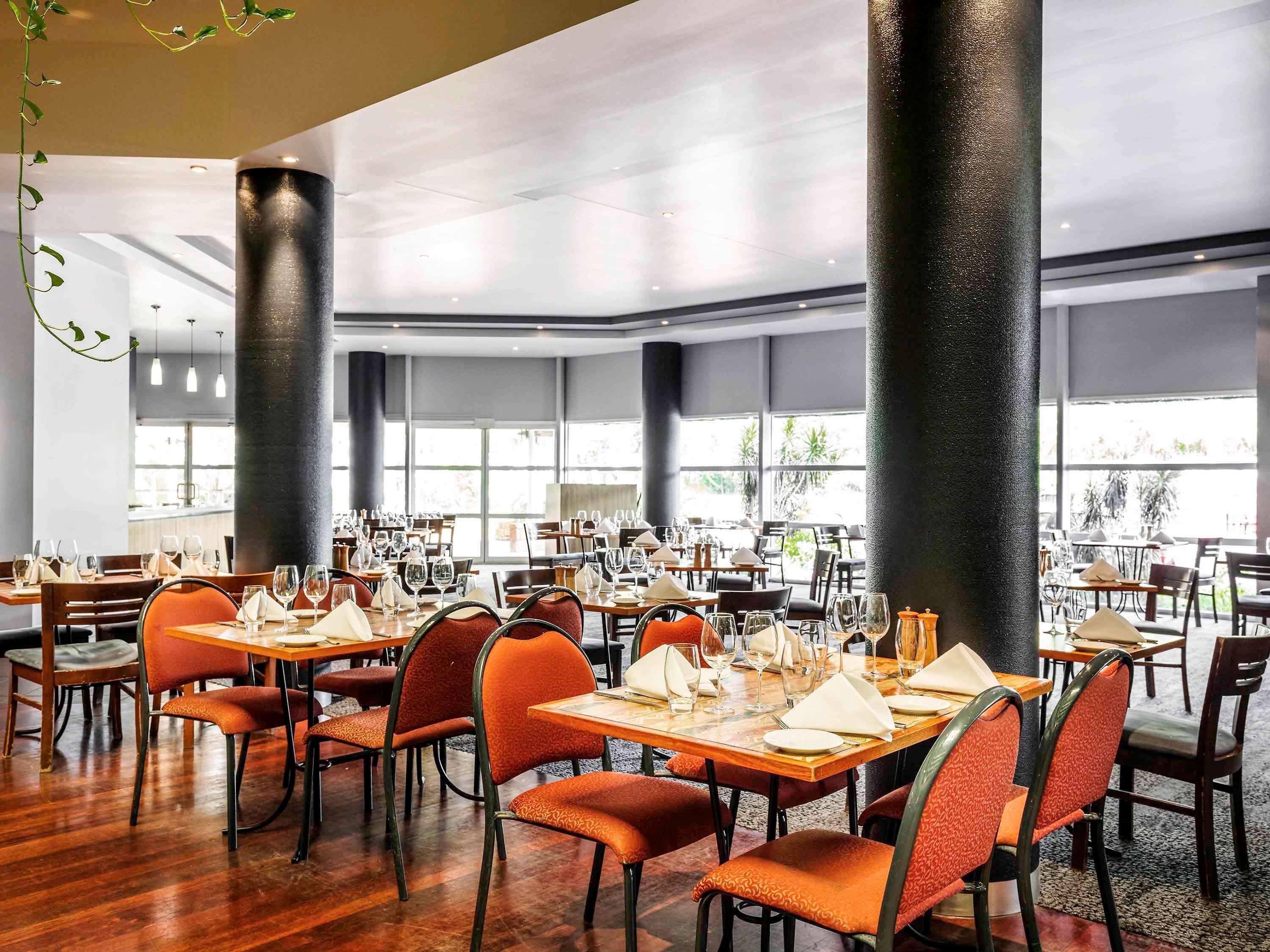 Novotel Darwin Cbd Exterior photo