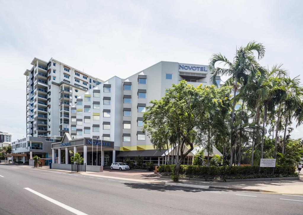 Novotel Darwin Cbd Exterior photo